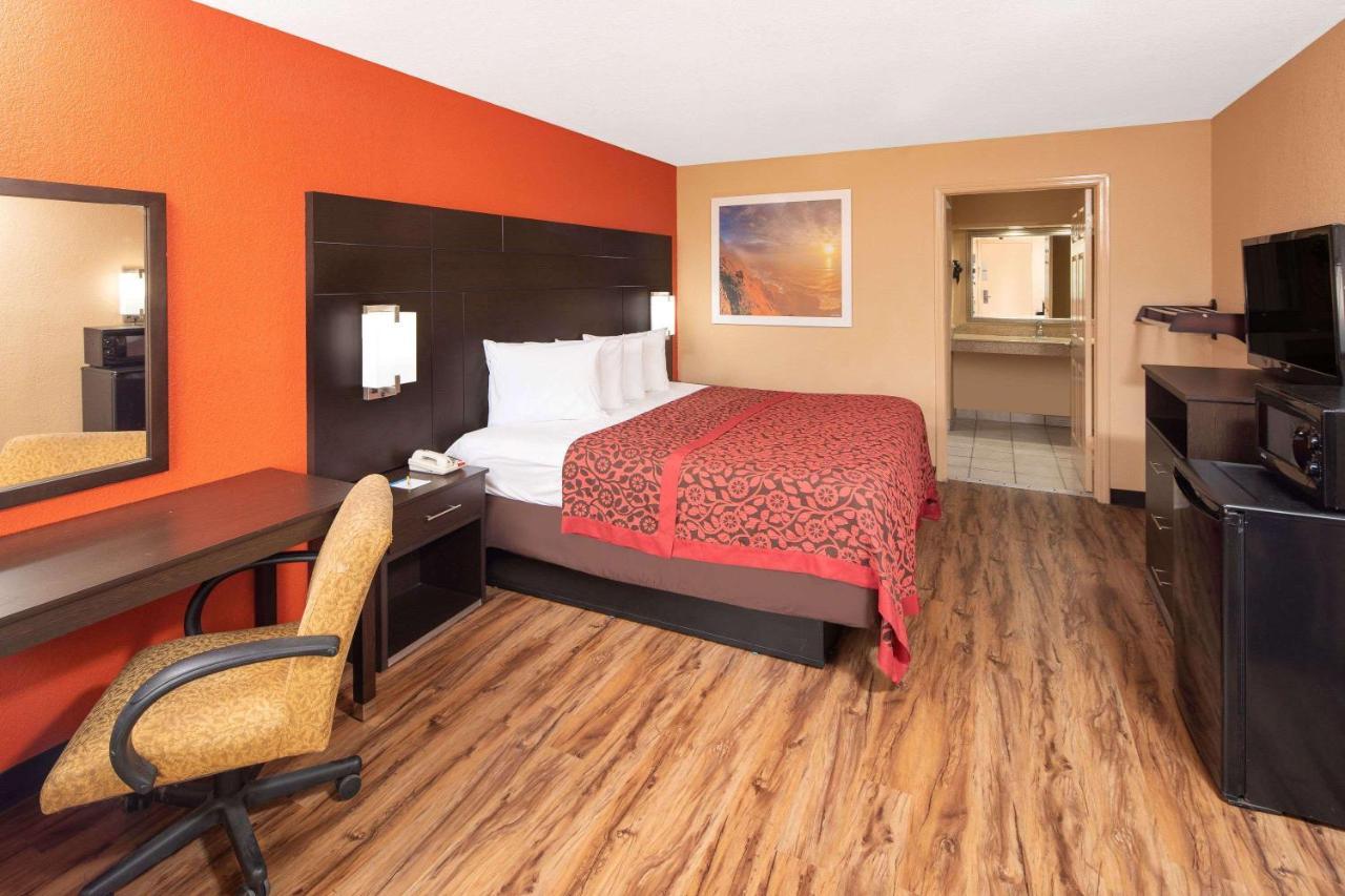 Days Inn By Wyndham Tupelo Zewnętrze zdjęcie