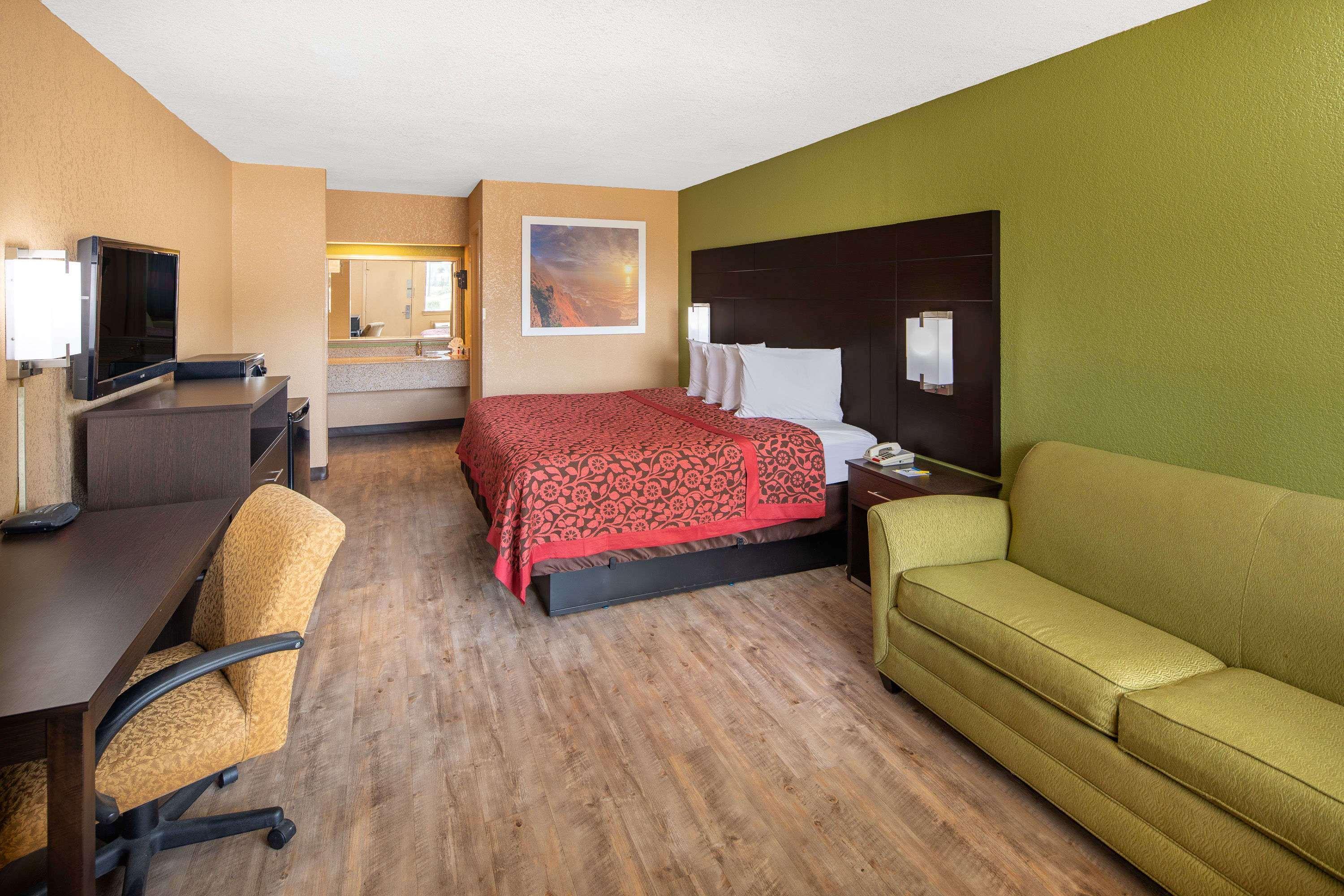 Days Inn By Wyndham Tupelo Zewnętrze zdjęcie