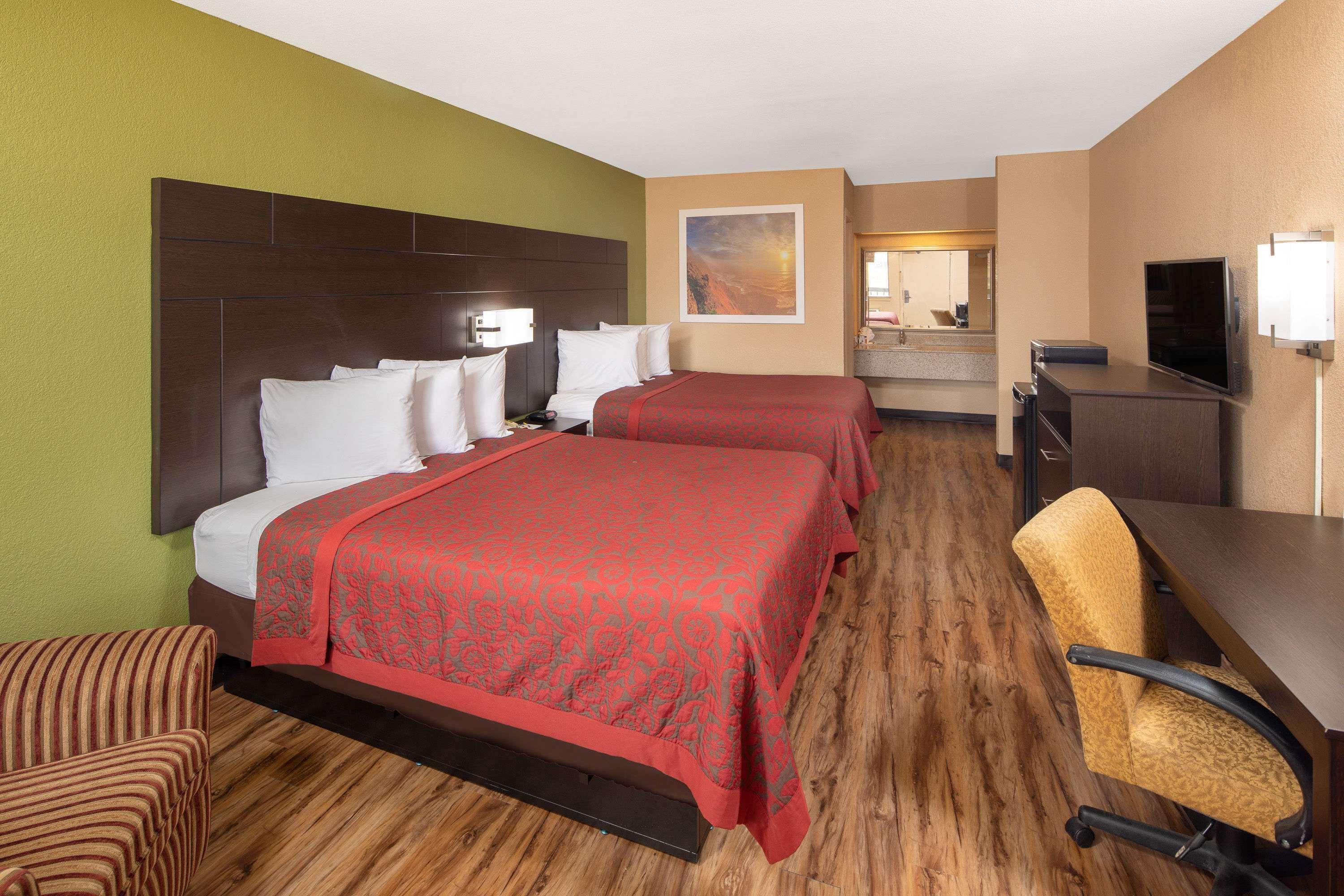 Days Inn By Wyndham Tupelo Zewnętrze zdjęcie