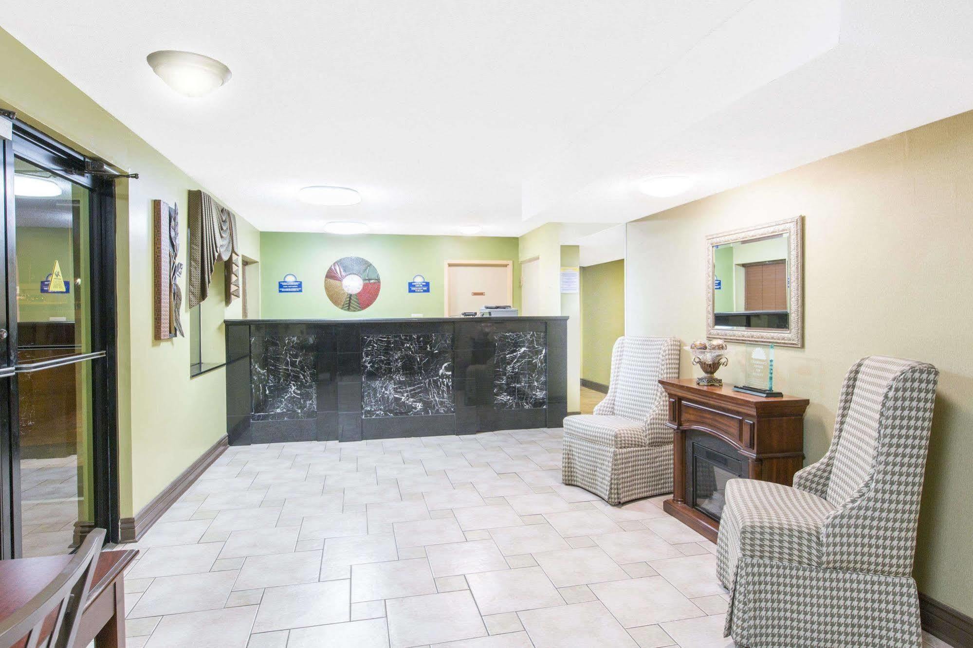 Days Inn By Wyndham Tupelo Zewnętrze zdjęcie